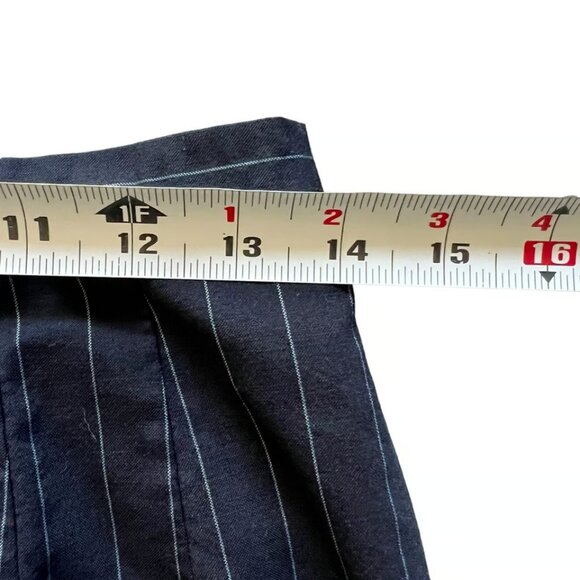 Talbots Navy Pencil Skirt, Size 8, 100% Wool w/lining, Slit Back, Pleat Front - Picture 3 of 7